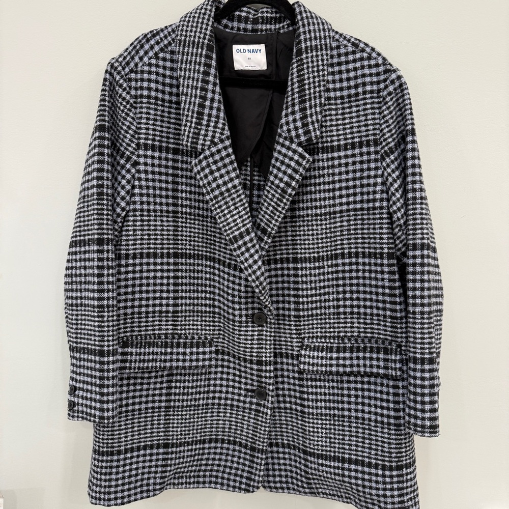Old Navy Women's Black and Pale Blue Plaid Jacket